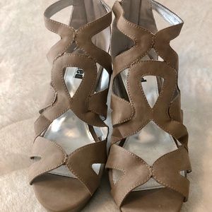 Unlisted suede tan high heels. 8M platform